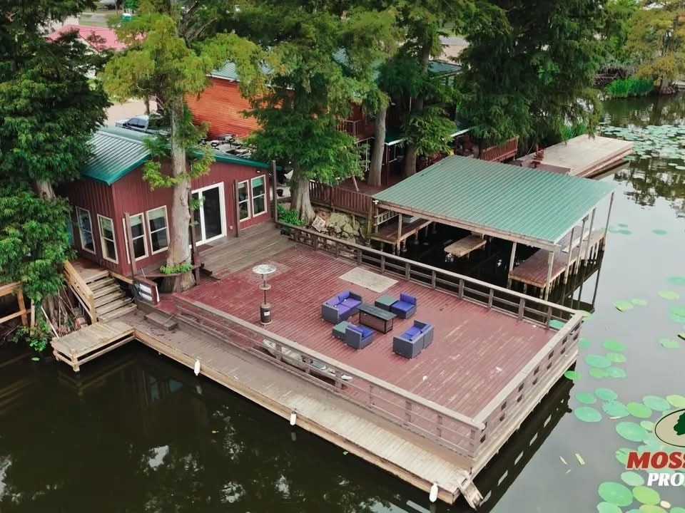 Lakeside Luxury Lodge aerial view with dock and Reelfoot Lake