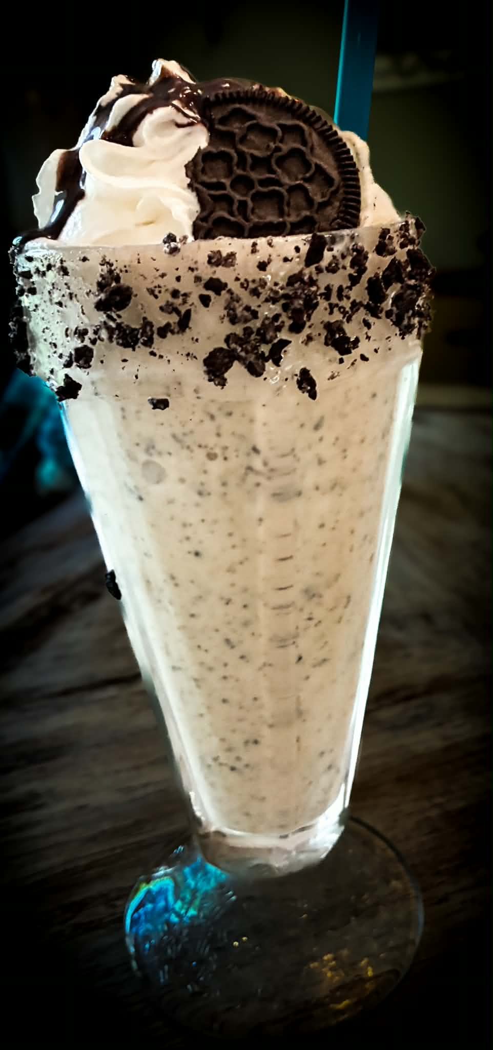 Oreo cookies and cream Quake Shake with crushed cookie rim at The Boat House Restaurant